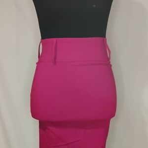 Chic Fuchsia Pencil Skirt for Women